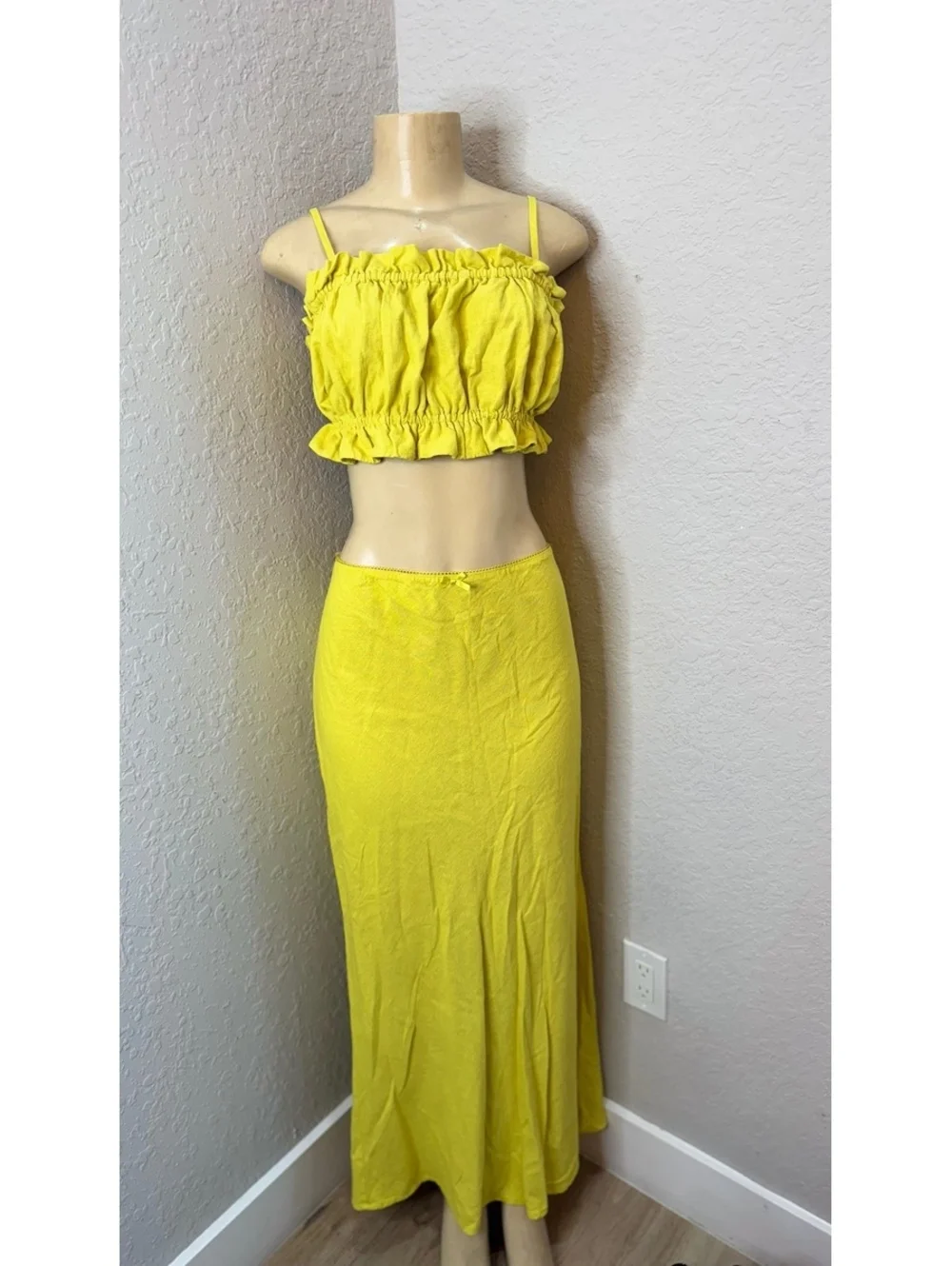 Wild Fable Yellow Linen Blend 2 Piece Crop Top Maxi Skirt Set M/XL